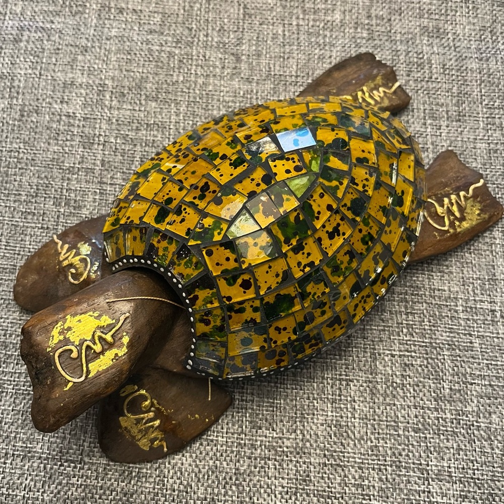 NWT~La Casa de Coralie~Wood Mosaic Turtle~Made in Mexico